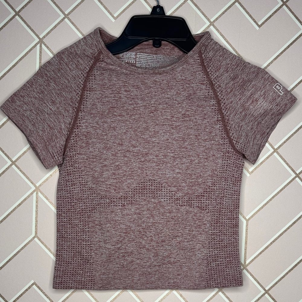 NWOT PINK Victoria's Secret Seamless Workout Tee Medium
